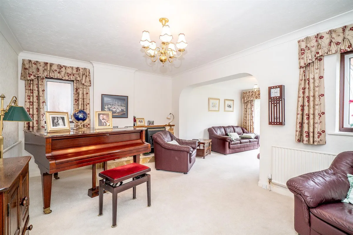 Bartel Close, Leverstock Green, Hertfordshire, HP3 8LX