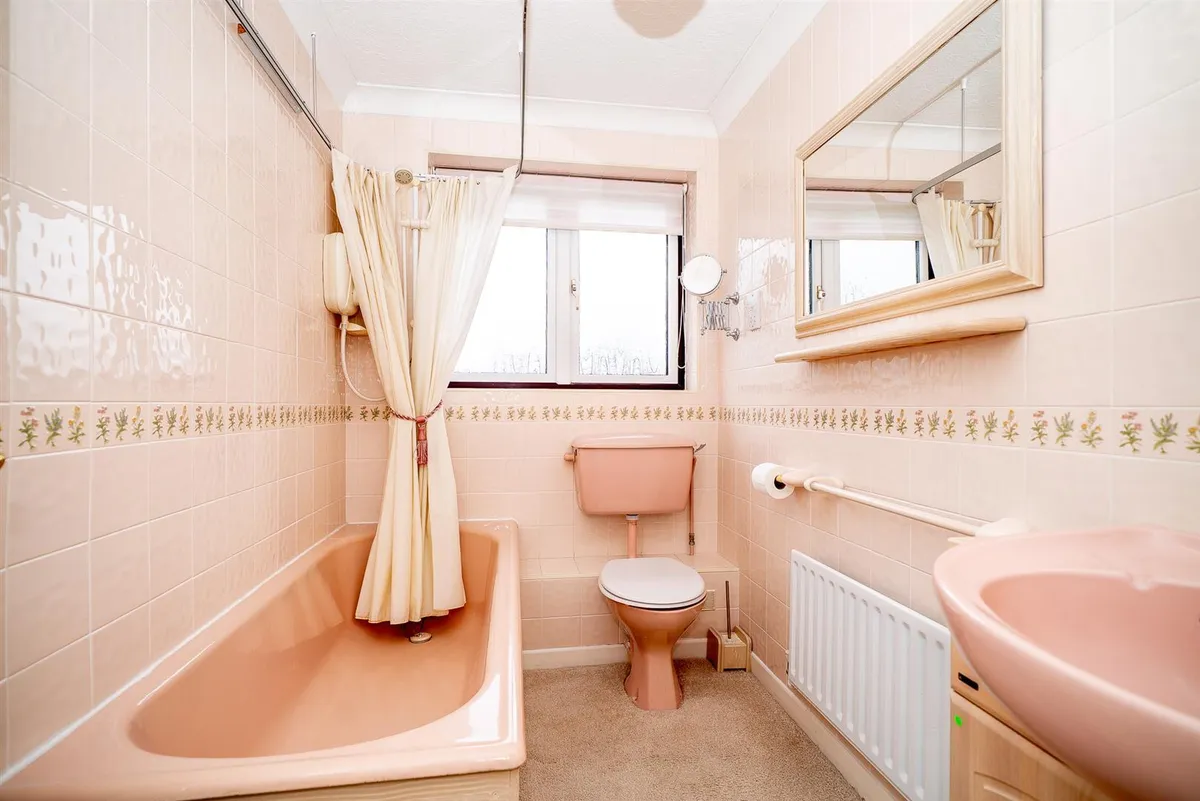 Bartel Close, Leverstock Green, Hertfordshire, HP3 8LX