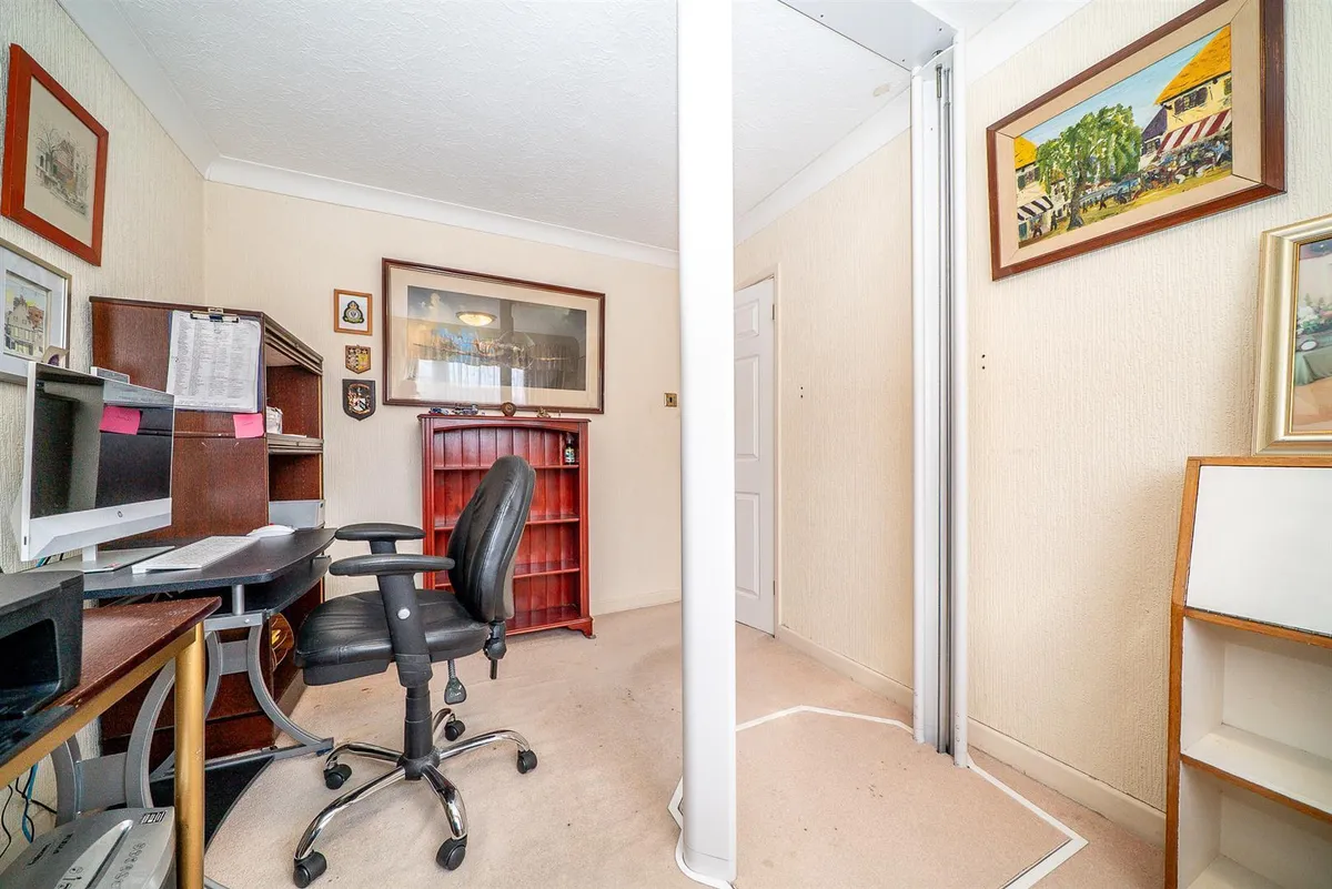 Bartel Close, Leverstock Green, Hertfordshire, HP3 8LX