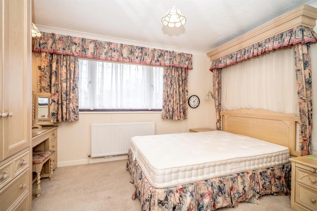 Bartel Close, Leverstock Green, Hertfordshire, HP3 8LX