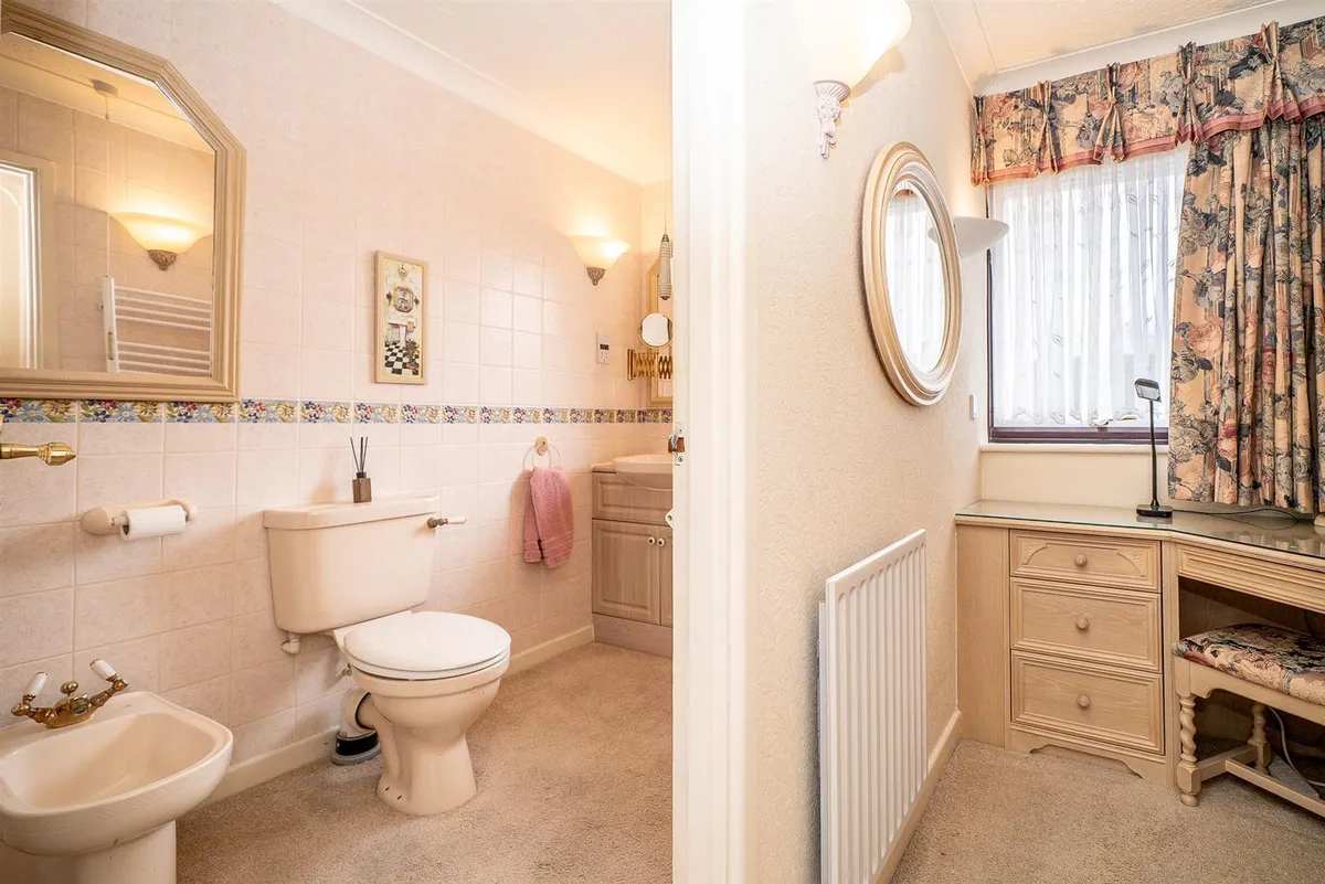 Bartel Close, Leverstock Green, Hertfordshire, HP3 8LX