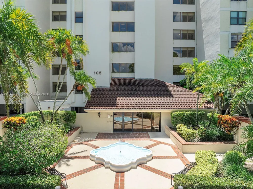 105 Lake Emerald Dr, Oakland Park, FL 33309