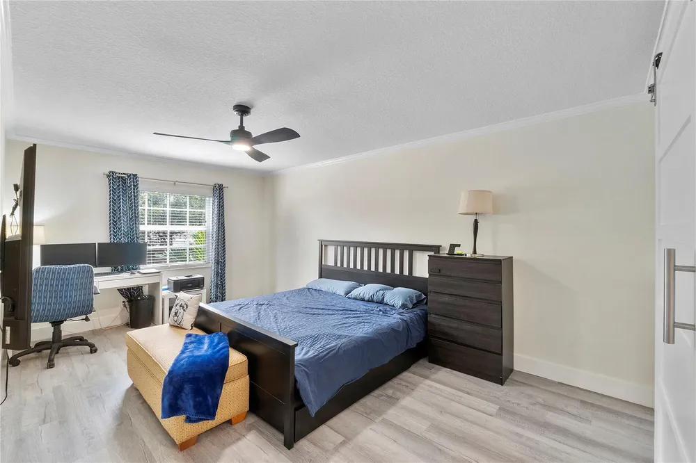 6205 Bay Club Dr, Fort Lauderdale, FL 33308