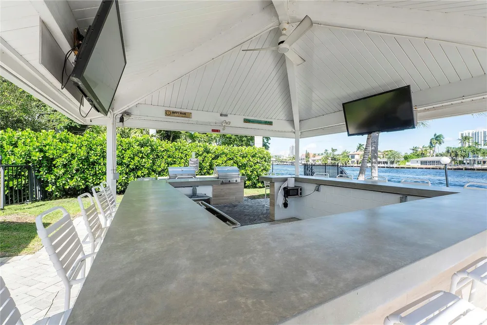6205 Bay Club Dr, Fort Lauderdale, FL 33308