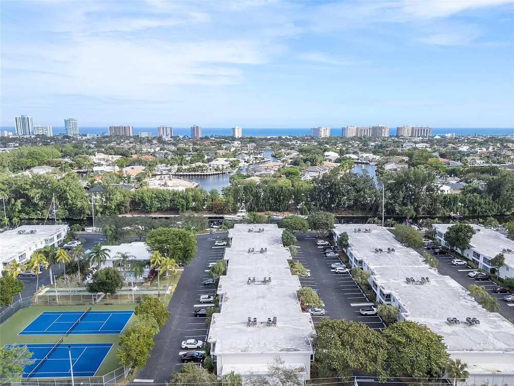 6205 Bay Club Dr, Fort Lauderdale, FL 33308