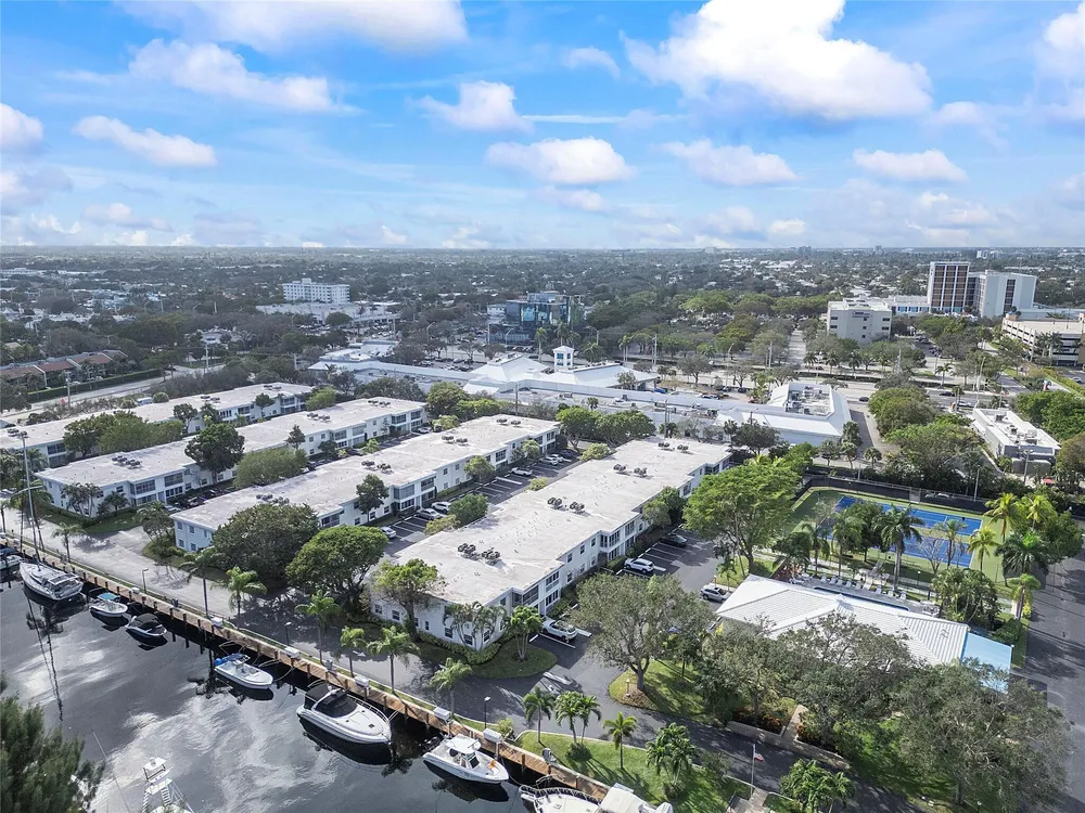 6205 Bay Club Dr, Fort Lauderdale, FL 33308