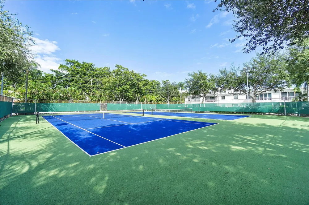 6205 Bay Club Dr, Fort Lauderdale, FL 33308