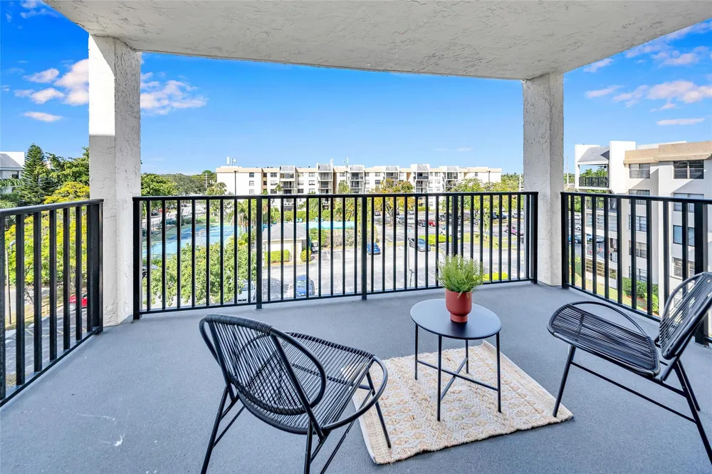 6193 Rock Island Rd, Tamarac, FL 33319