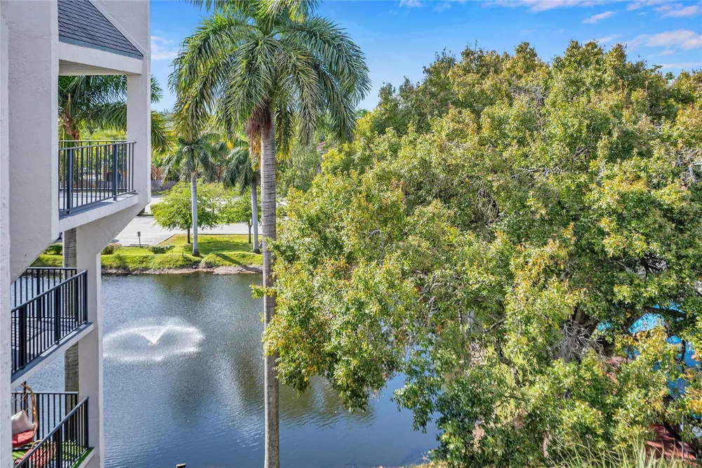 6193 Rock Island Rd, Tamarac, FL 33319