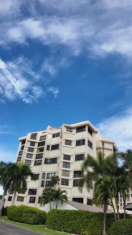 2400 S Ocean Dr, Hutchinson Island South, FL 34949