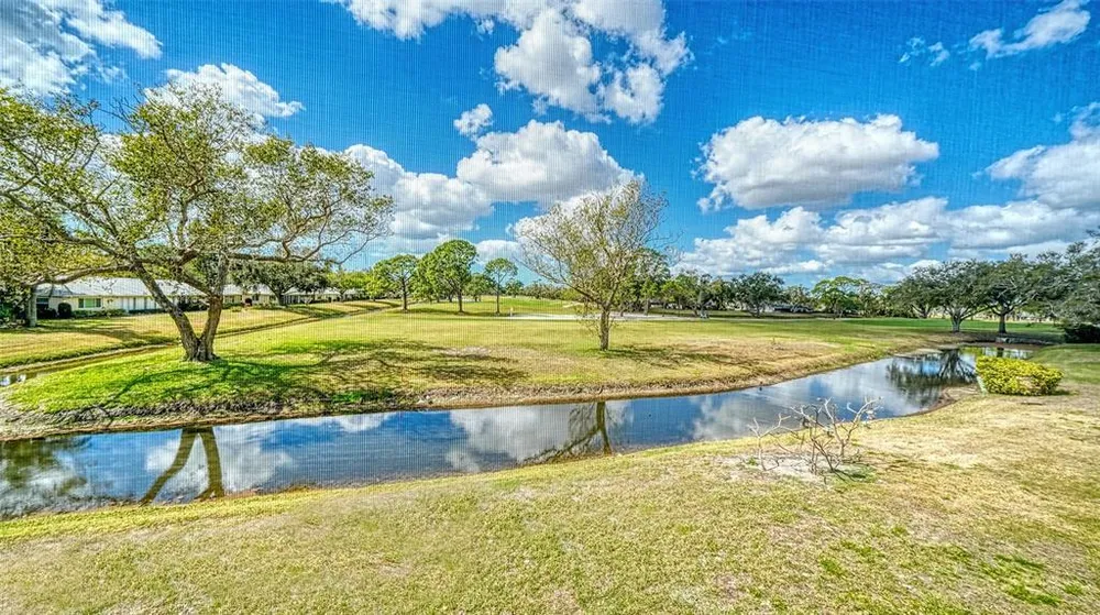 7880 Palm Aire Ln, Sarasota, FL 34243