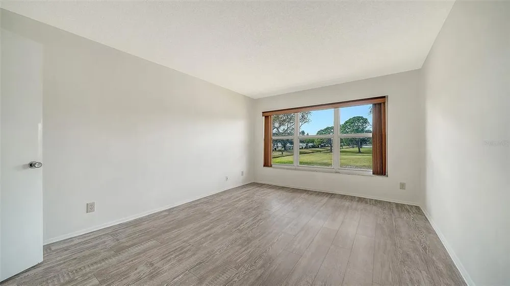 7880 Palm Aire Ln, Sarasota, FL 34243