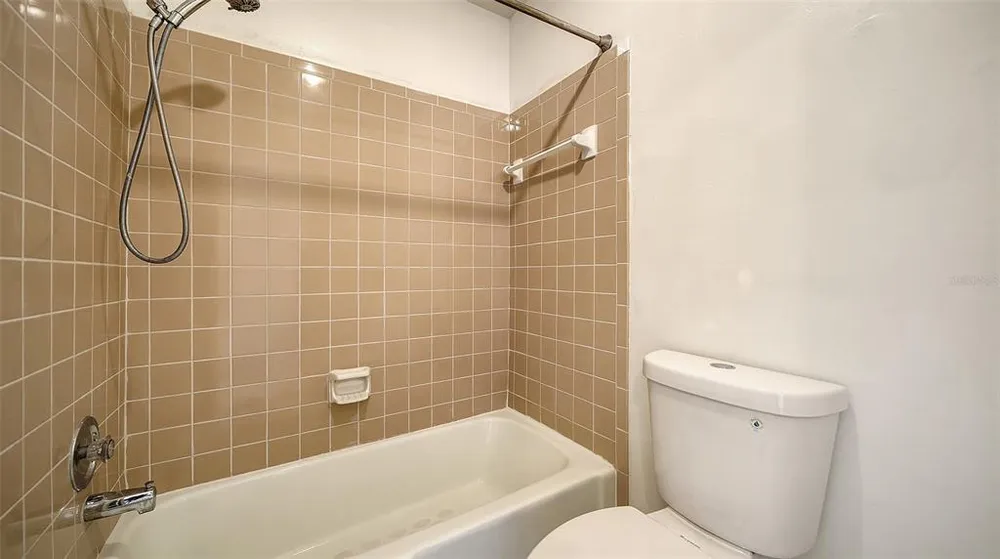 7880 Palm Aire Ln, Sarasota, FL 34243