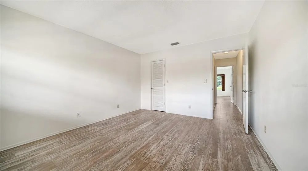 7880 Palm Aire Ln, Sarasota, FL 34243