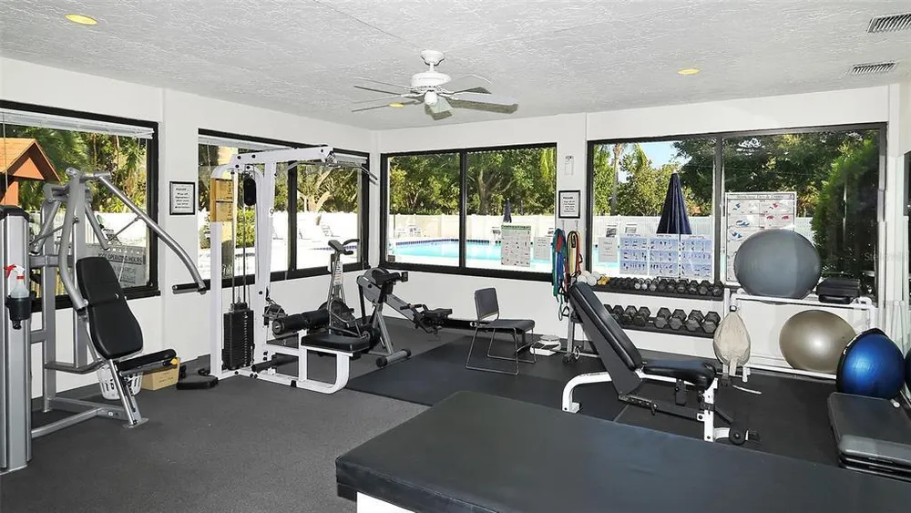 7880 Palm Aire Ln, Sarasota, FL 34243