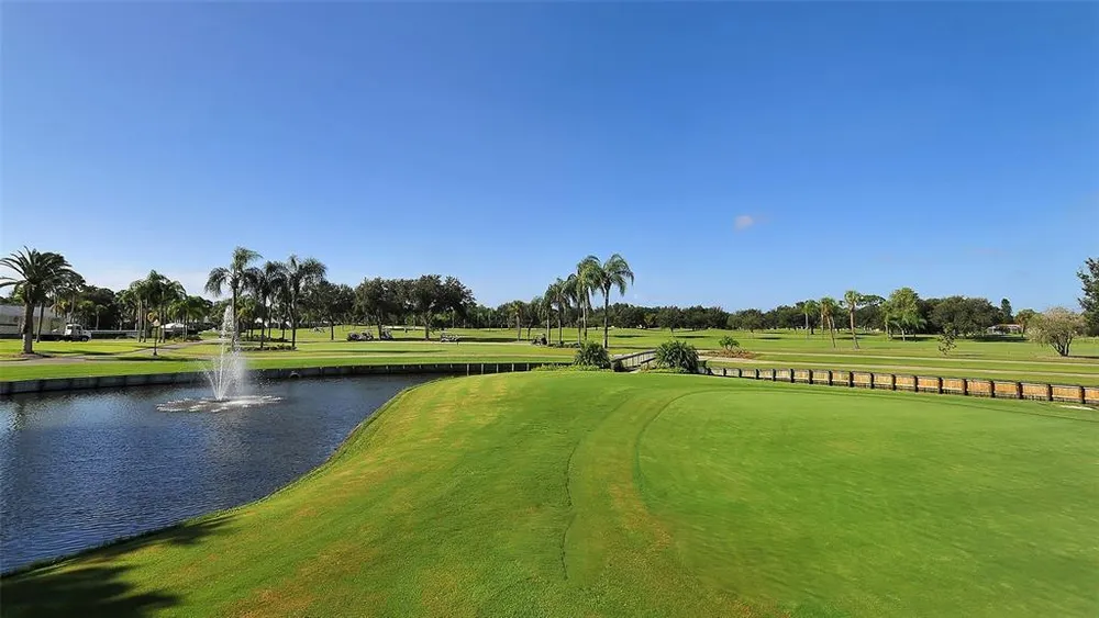 7880 Palm Aire Ln, Sarasota, FL 34243