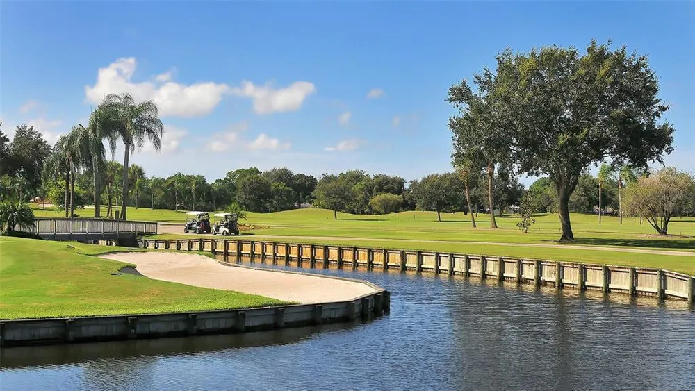7880 Palm Aire Ln, Sarasota, FL 34243