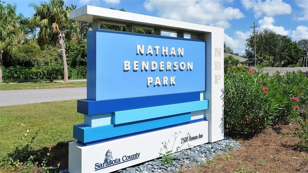 7880 Palm Aire Ln, Sarasota, FL 34243