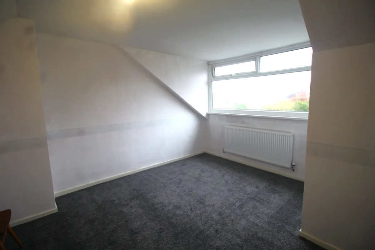 To Rent: 3-Bedroom Semi-Detached Converted Bungalow, Fairfields, OL8