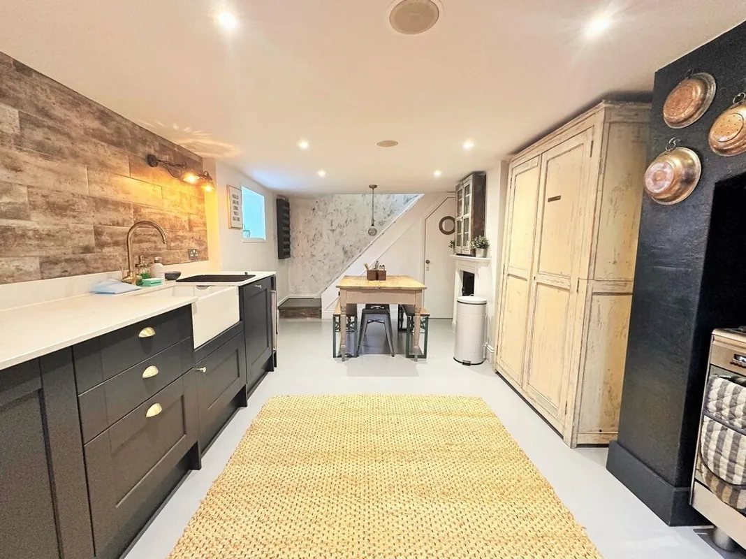 Western Street, Brighton, BN1 2PG