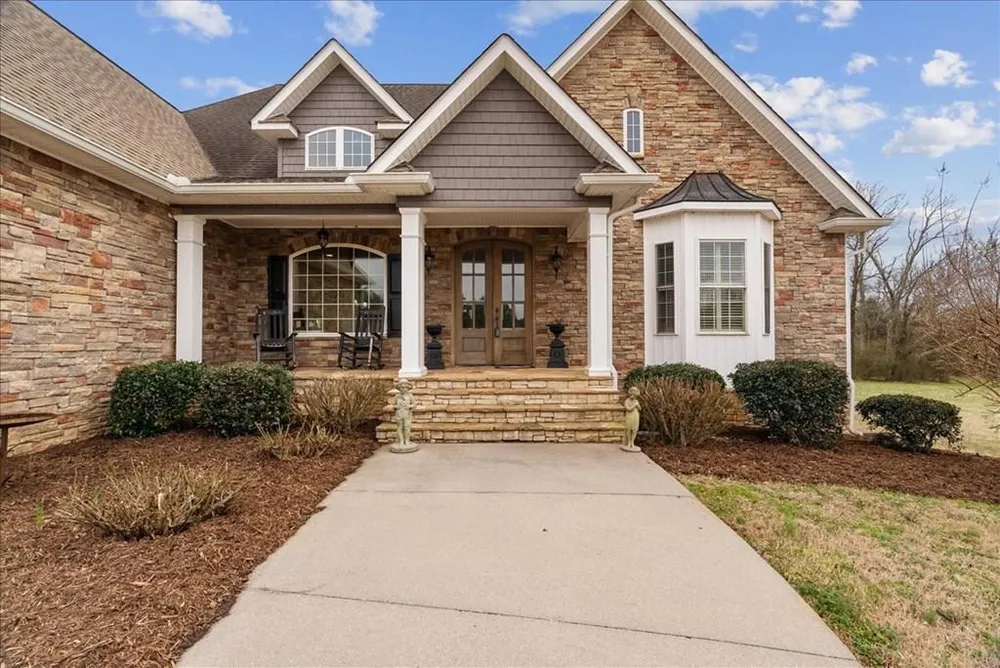 735 Bryant Rd, Cohutta, GA 30710