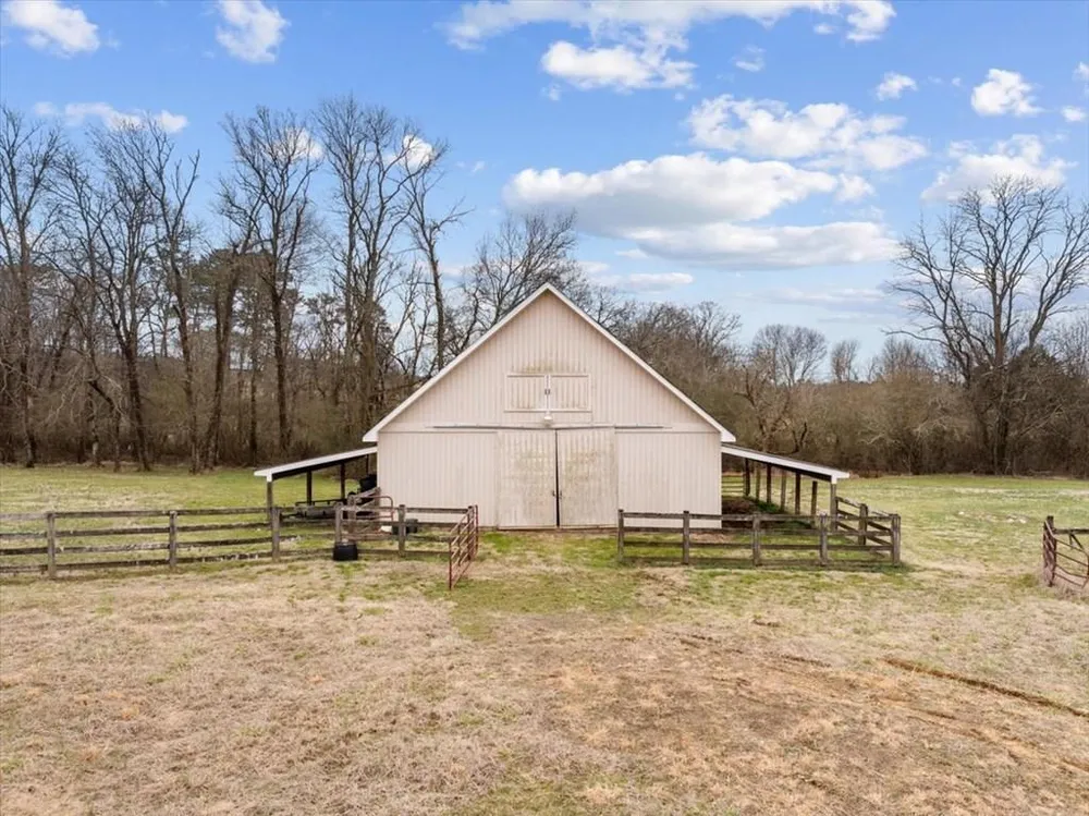 735 Bryant Rd, Cohutta, GA 30710