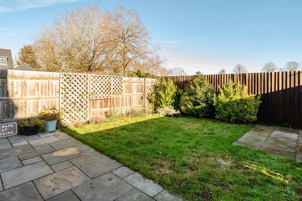 Orchard Farm Avenue, East Molesey, KT8