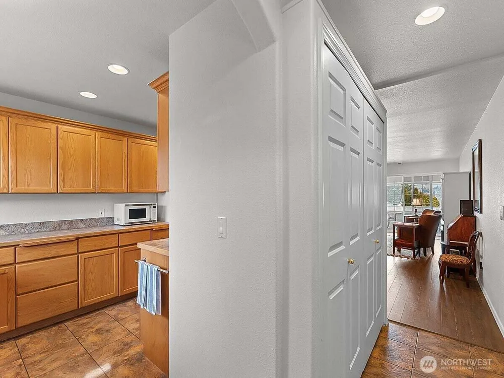 20 S Delaware Ave, Wenatchee, WA 98801