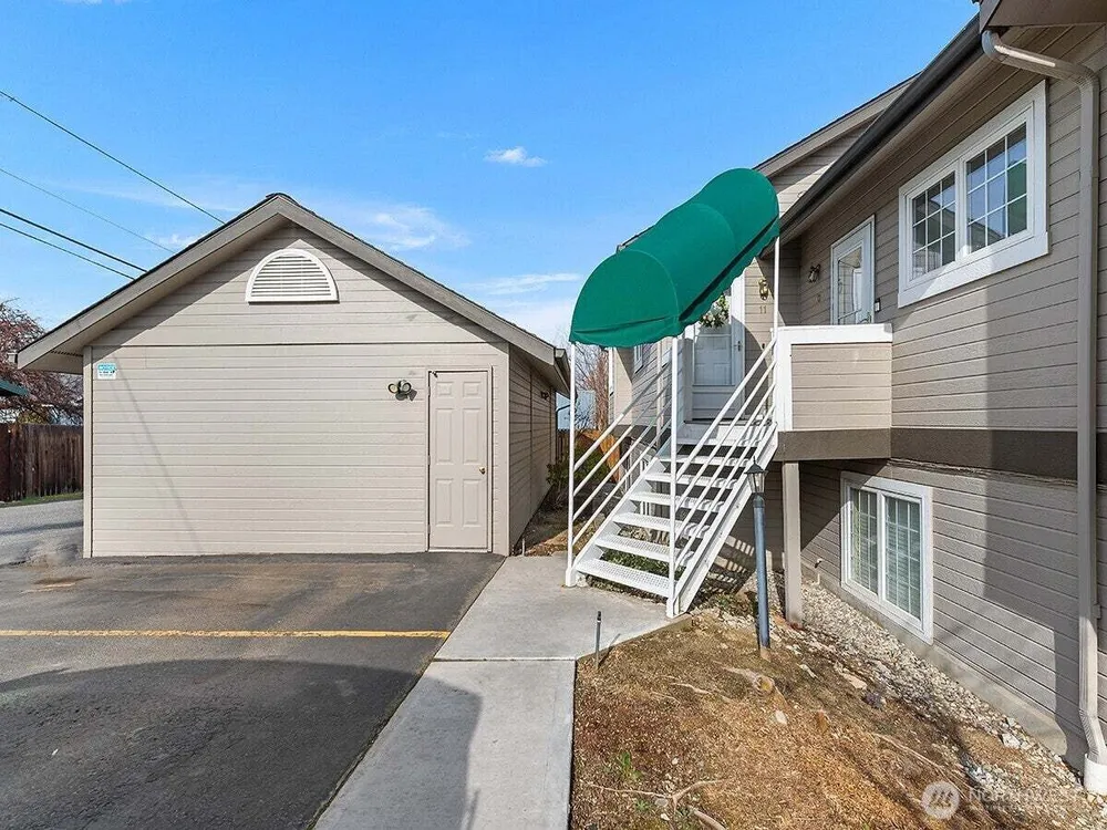 20 S Delaware Ave, Wenatchee, WA 98801