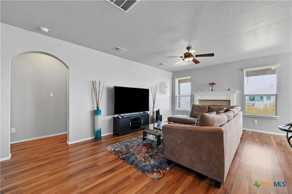 1113 Torino St, Harker Heights, TX 76548