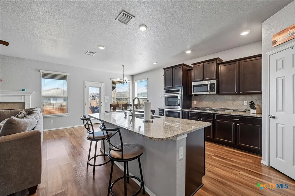 1113 Torino St, Harker Heights, TX 76548