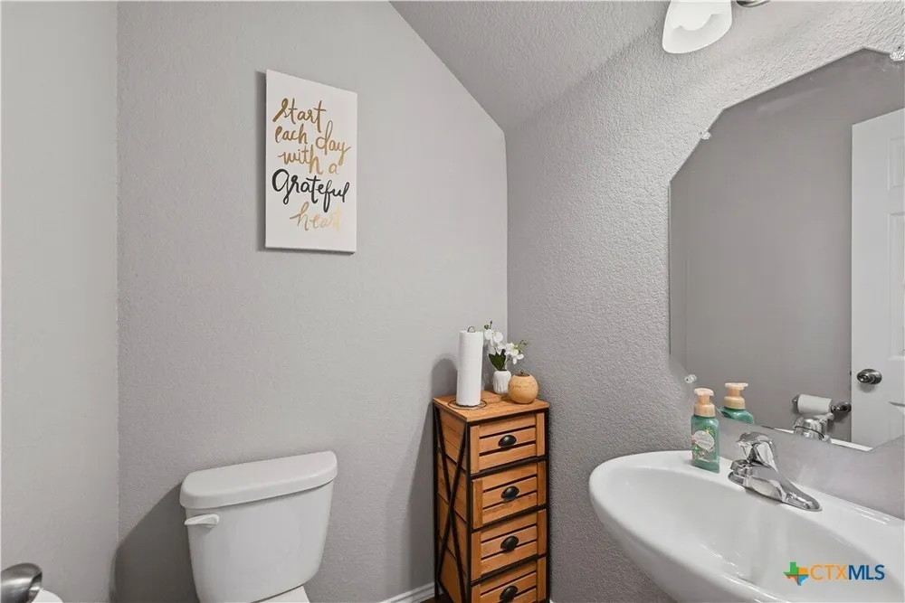 1113 Torino St, Harker Heights, TX 76548