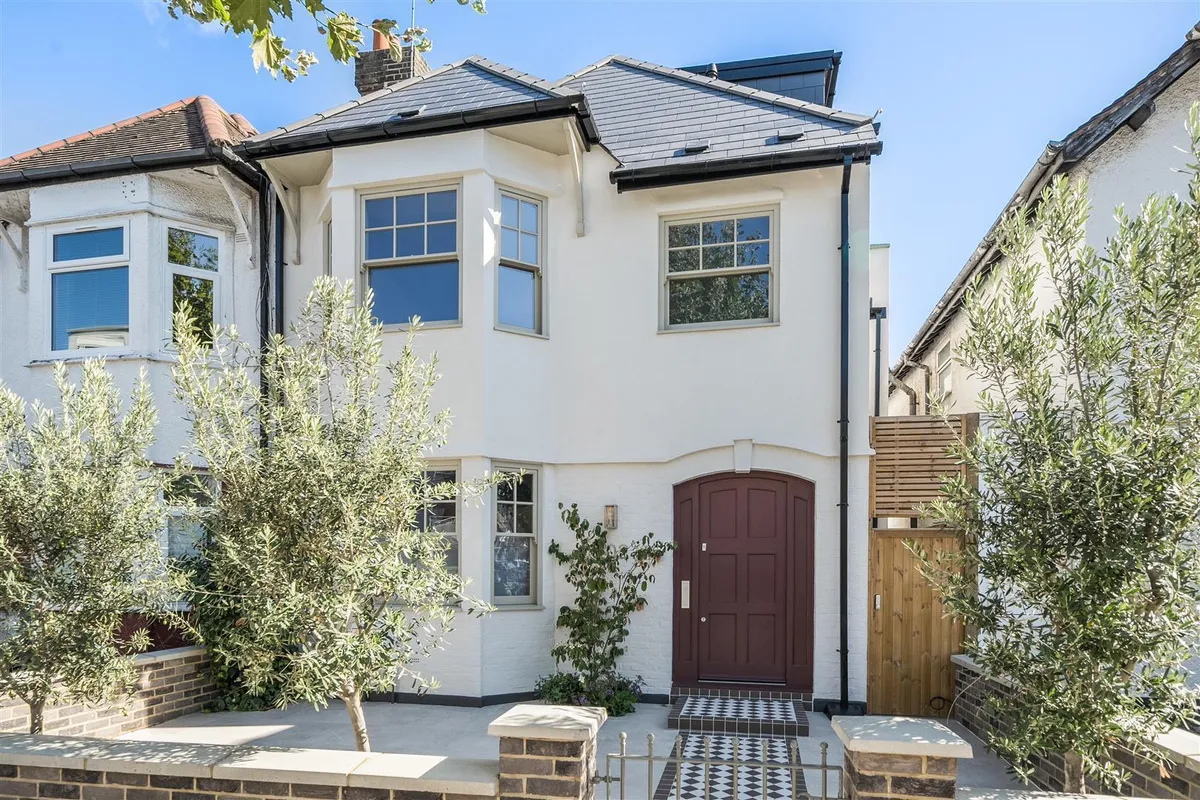Melrose Avenue, London NW2