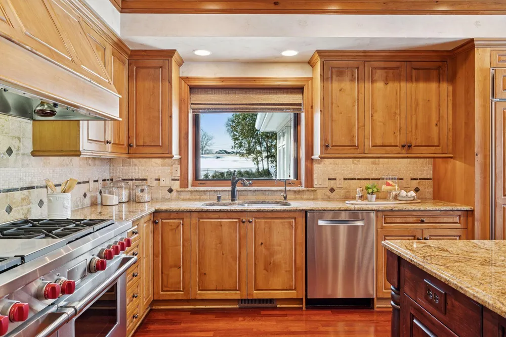 4708 Annaway Dr, Edina, MN 55436