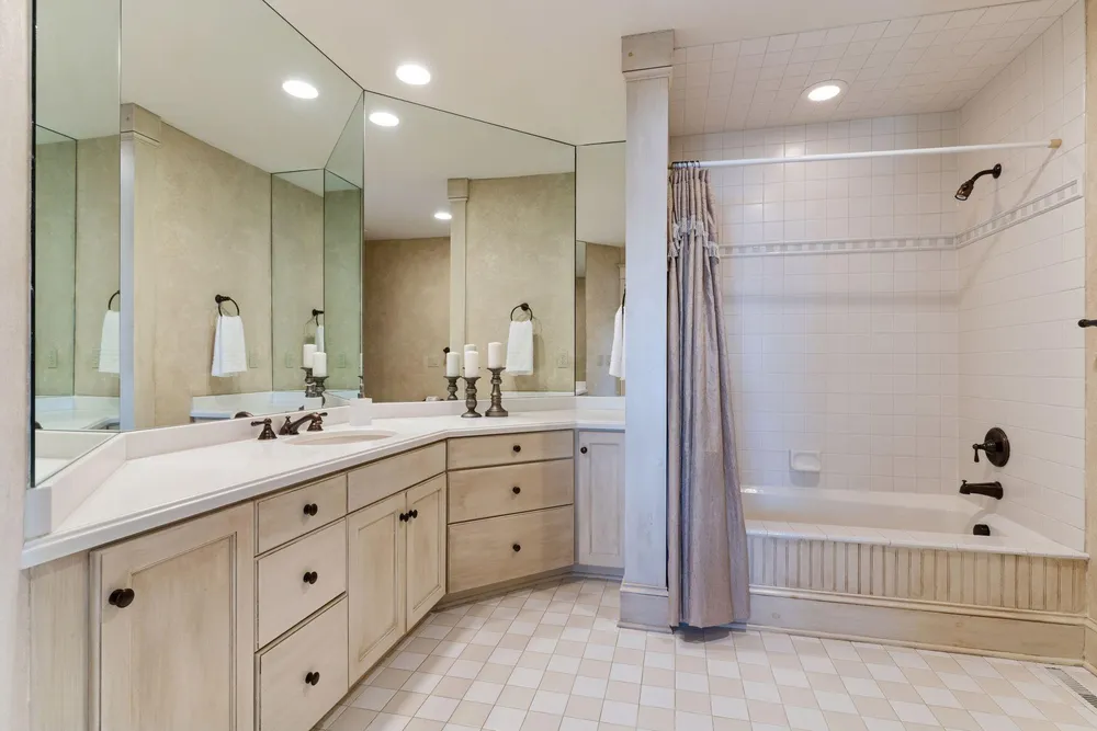 4708 Annaway Dr, Edina, MN 55436