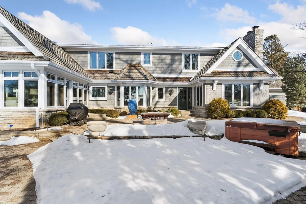 4708 Annaway Dr, Edina, MN 55436