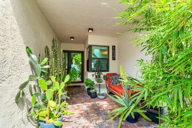 1037 Boca Cove Ln, Highland Beach, FL 33487