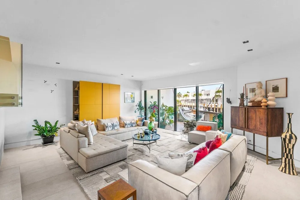 1037 Boca Cove Ln, Highland Beach, FL 33487