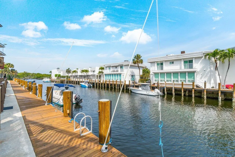 1037 Boca Cove Ln, Highland Beach, FL 33487