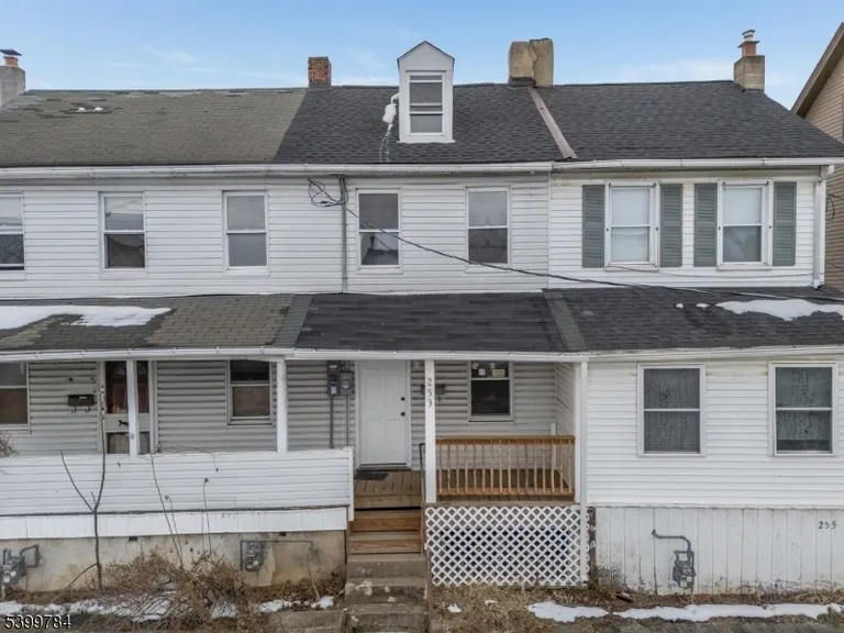 253 Washington St, Phillipsburg, NJ 08865