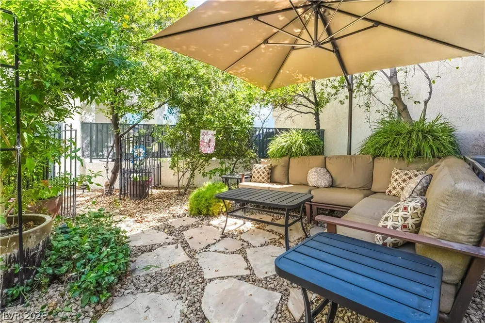 1300 Elk River Circle, Las Vegas, NV 89134