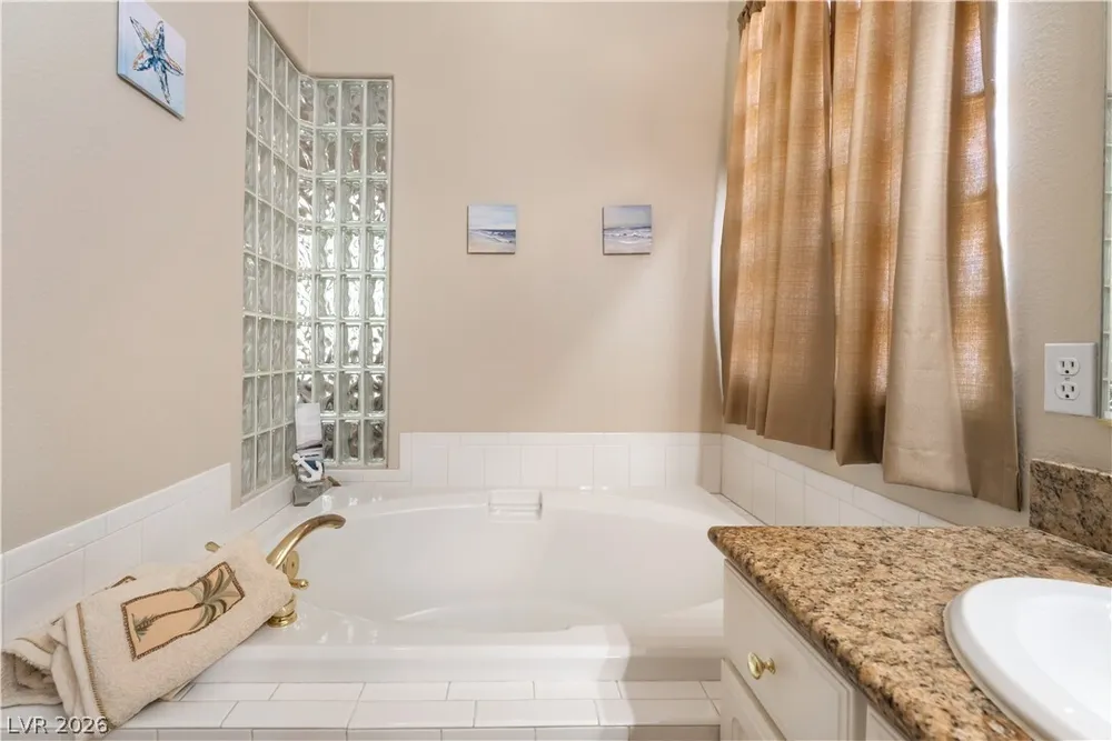 1300 Elk River Circle, Las Vegas, NV 89134