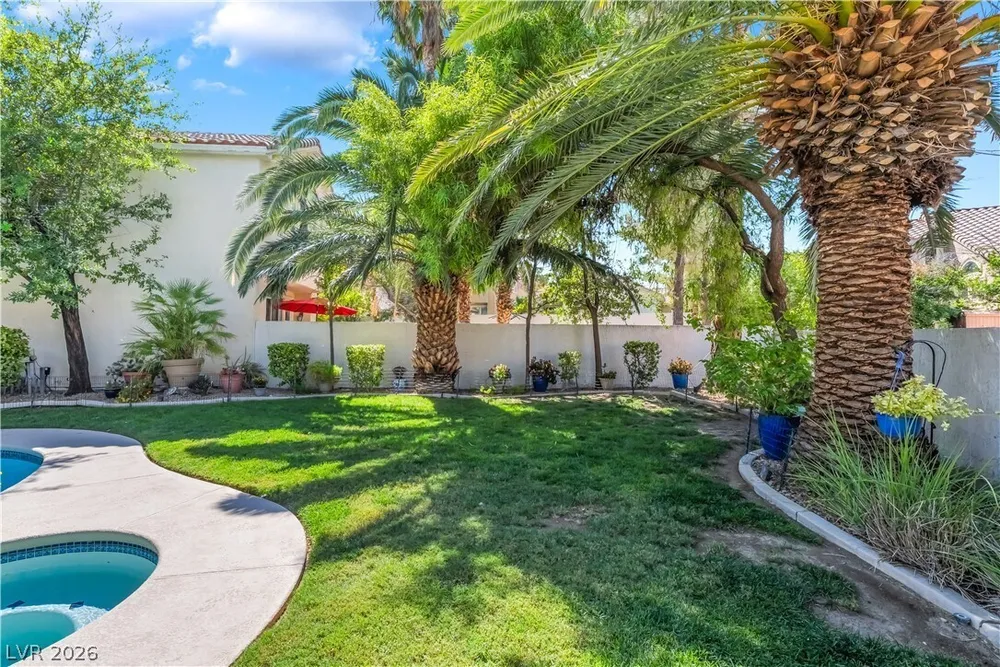 1300 Elk River Circle, Las Vegas, NV 89134