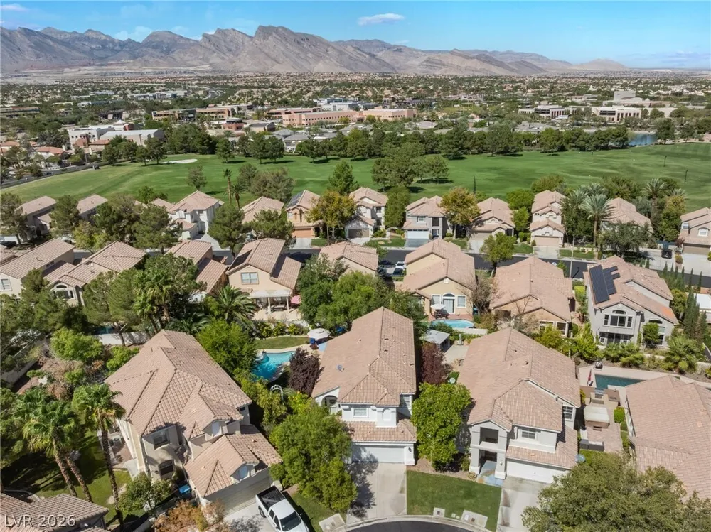 1300 Elk River Circle, Las Vegas, NV 89134