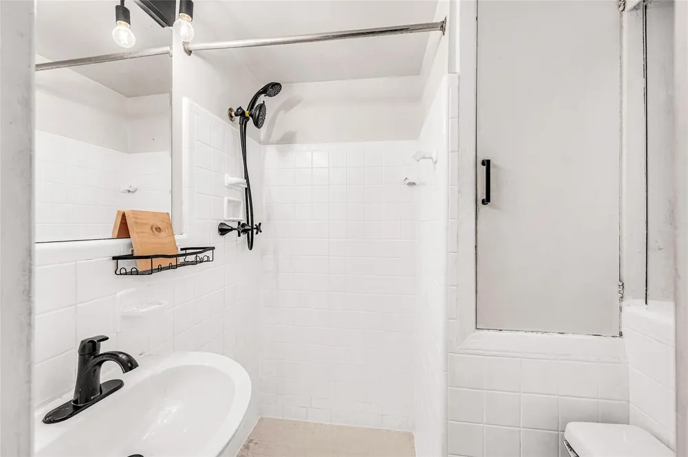 1760 NE 13th St, Fort Lauderdale, FL 33304