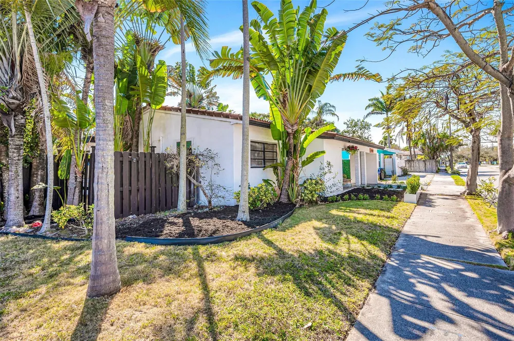 1760 NE 13th St, Fort Lauderdale, FL 33304