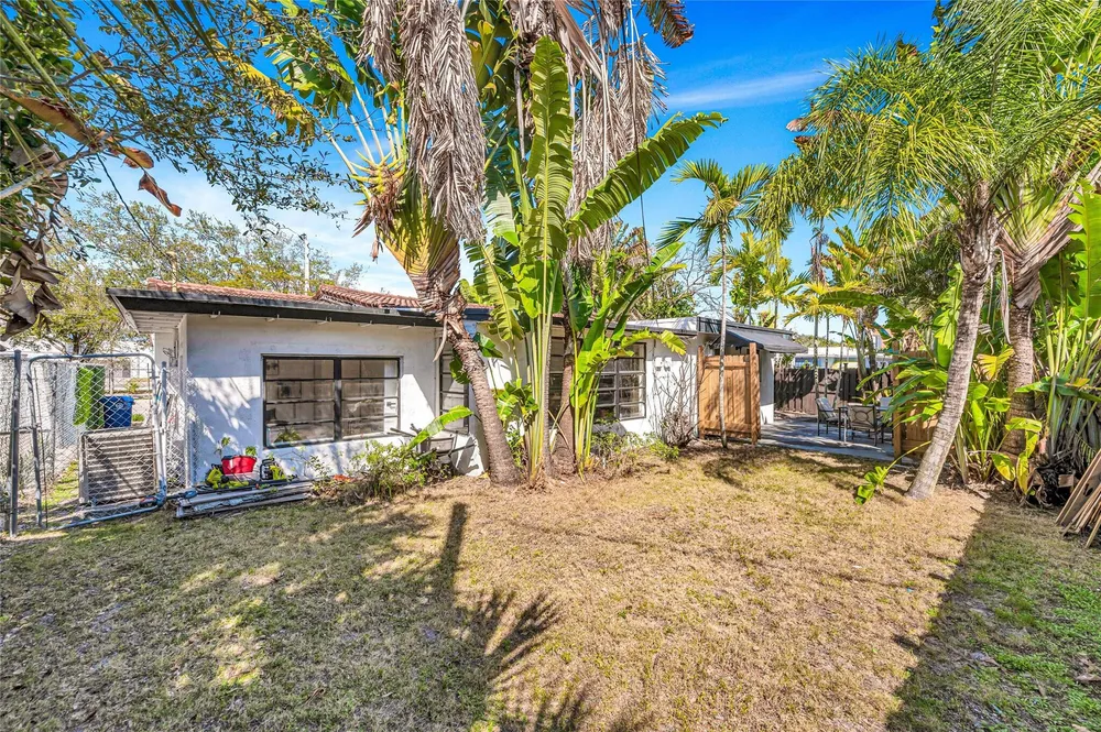 1760 NE 13th St, Fort Lauderdale, FL 33304