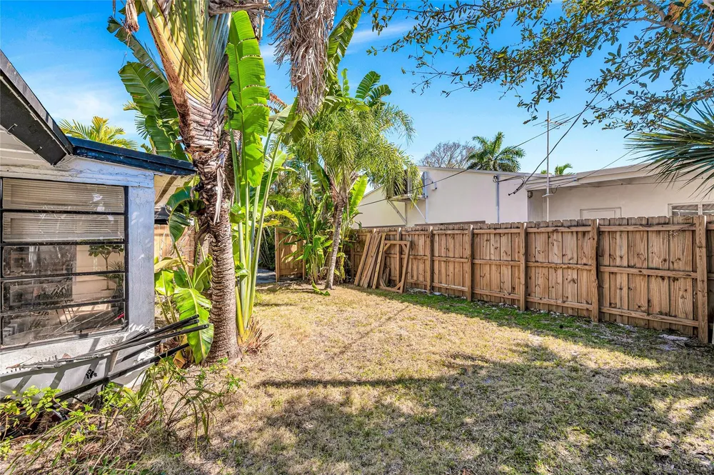 1760 NE 13th St, Fort Lauderdale, FL 33304