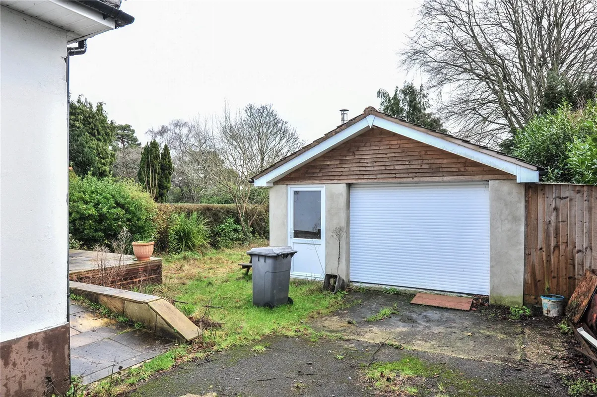 Ringwood Road, Alderney, Poole, Dorset, BH12
