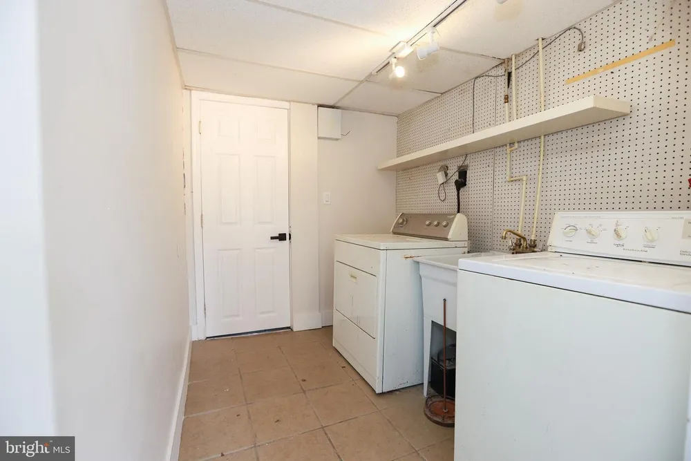 3260 Teesdale St, Philadelphia, PA 19136